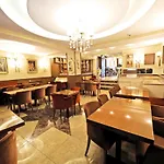 Hotel Elysion 2*