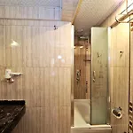 Elysion Hotell 2*