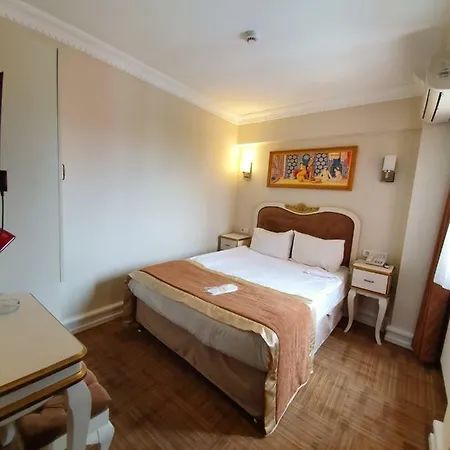 Elysion Hotel 2*