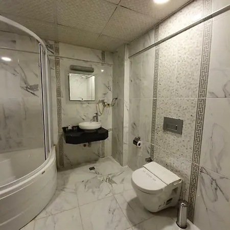 Hotel Elysion 2*